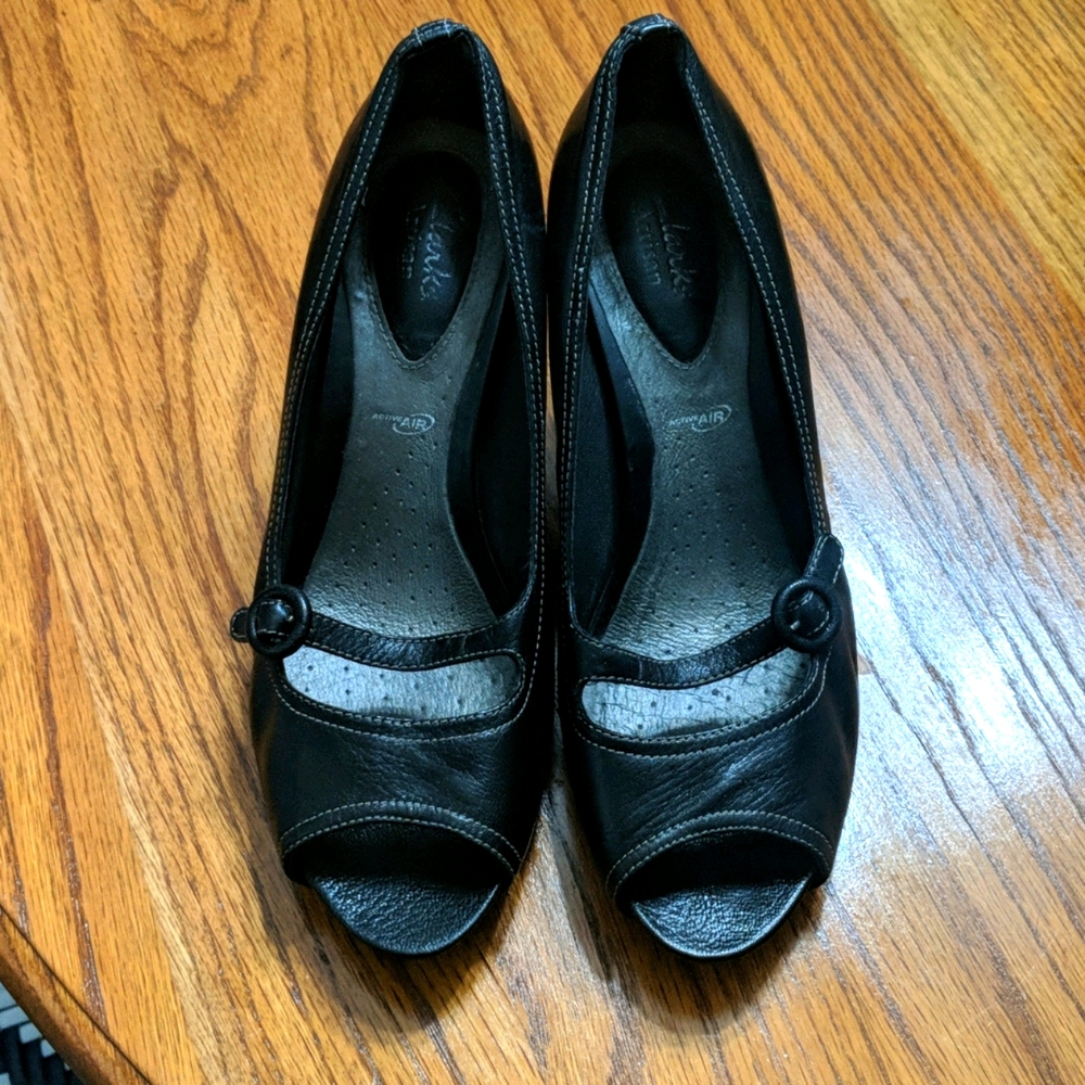 Clarks heels